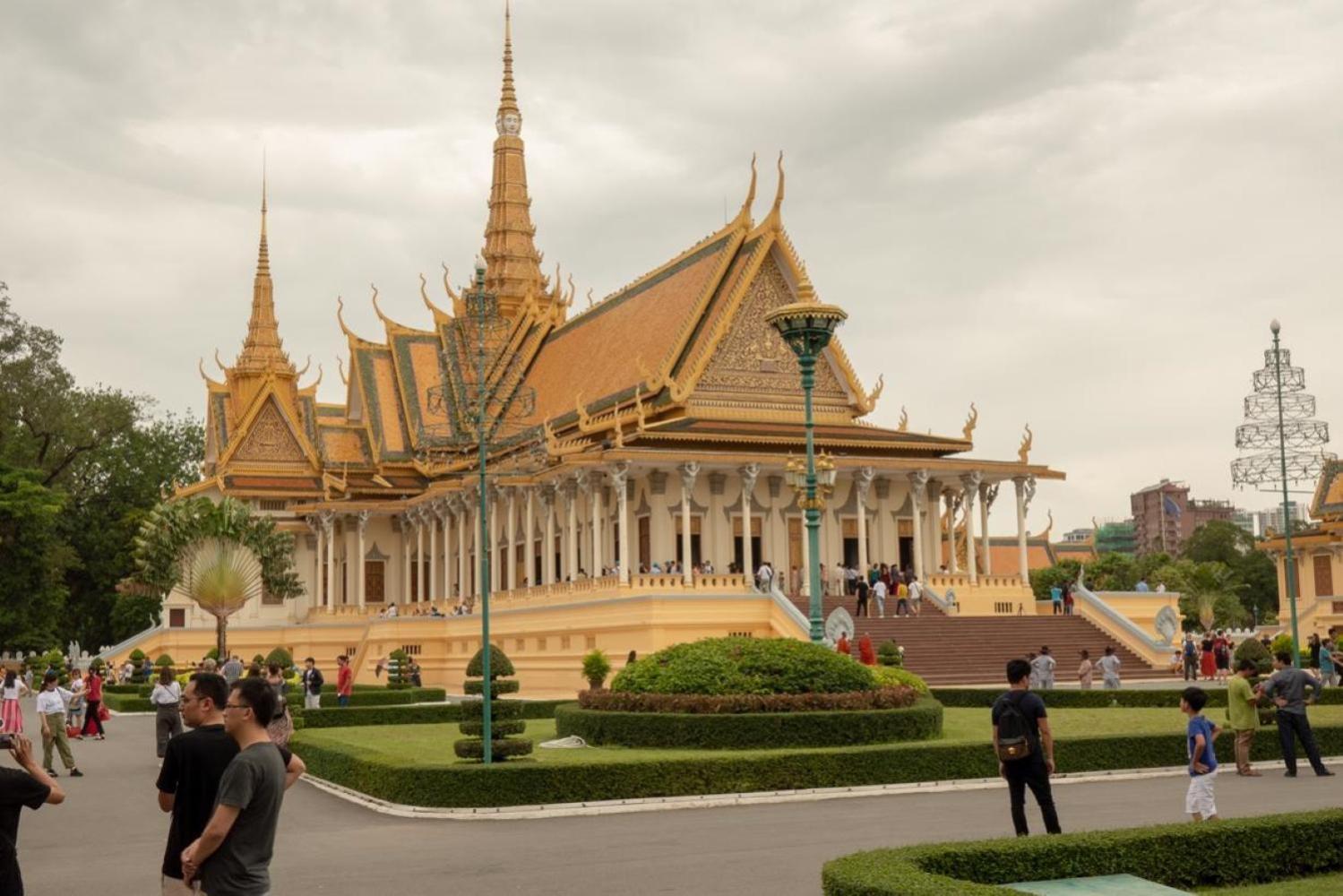 Phuminh Hotel Riverside Phnom Penh Exterior foto