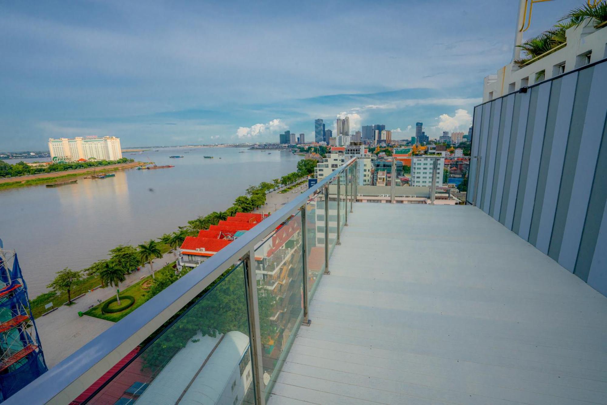 Phuminh Hotel Riverside Phnom Penh Exterior foto